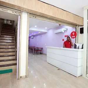 Oyo The Platinum Hotel
