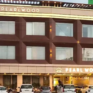 Pearl Wood Hotel